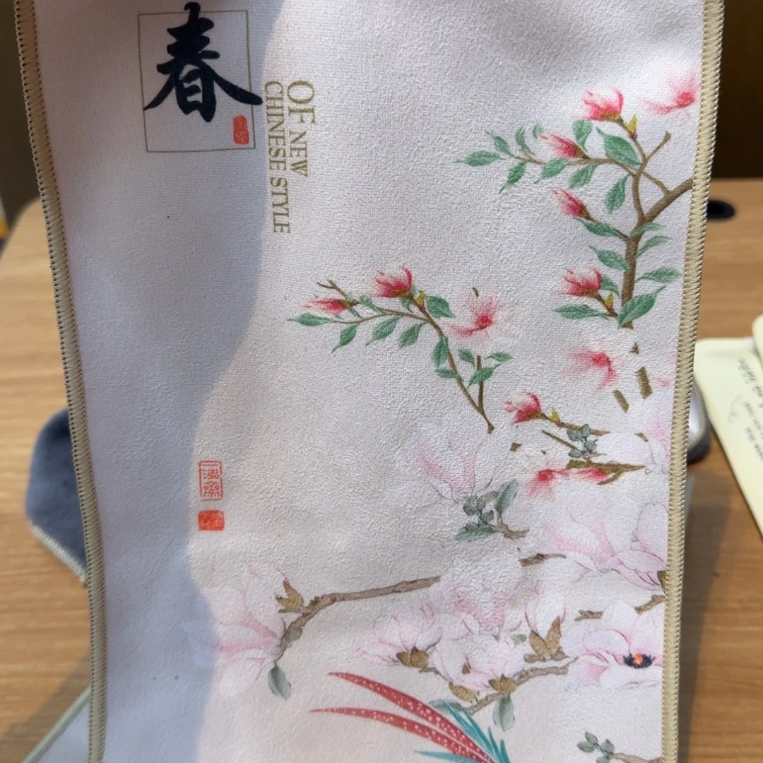 咖啡杯里的咖啡是我的最爱