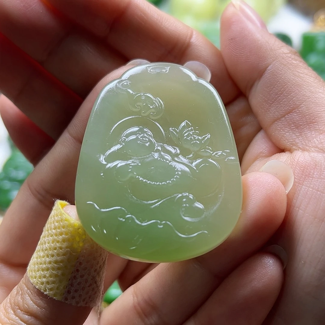 和田玉吊坠未镶嵌