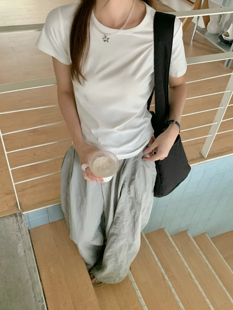圆领短袖休闲短款抗皱极简风T恤针织修身拼接时尚T111