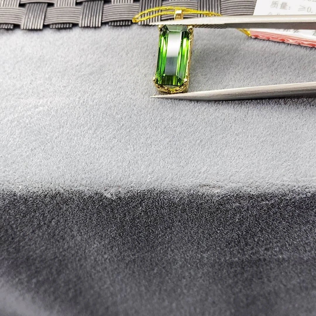 碧玺银S925镶嵌吊坠(赠链)