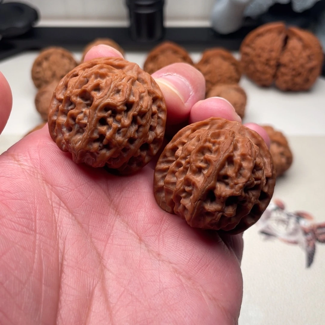 文玩核桃把件h****h苹果园文玩核桃