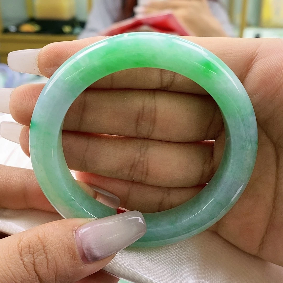 【闪购商品】未镶嵌手镯翡翠