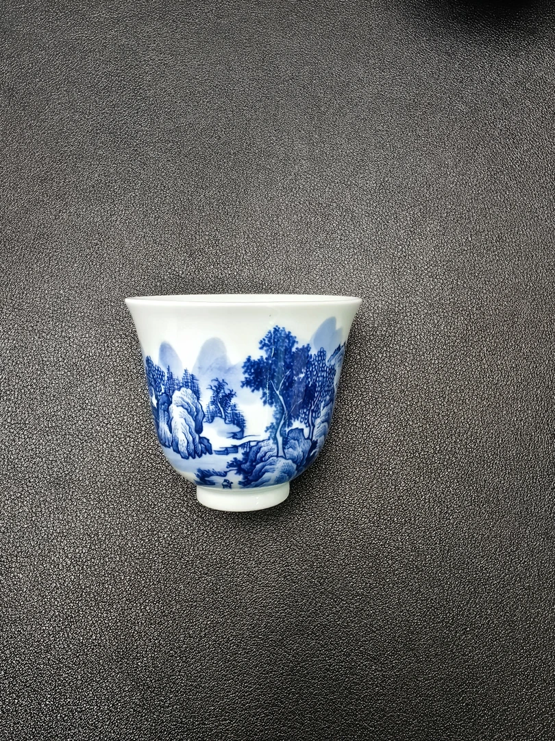 景德镇手绘青花山水铃铛主人杯