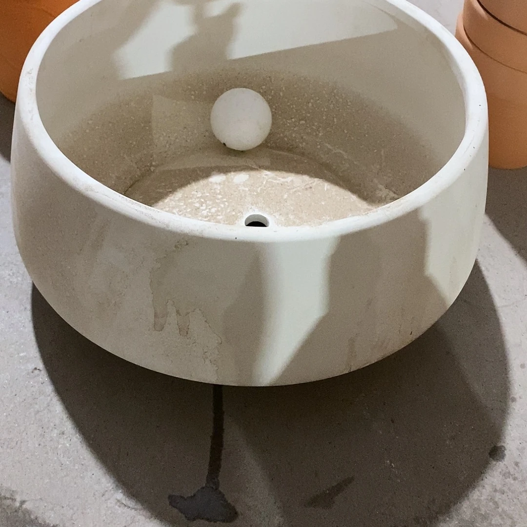 珍***惜瑕疵白陶022-1