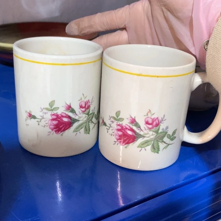 瓷片炻器瓷茶杯一对