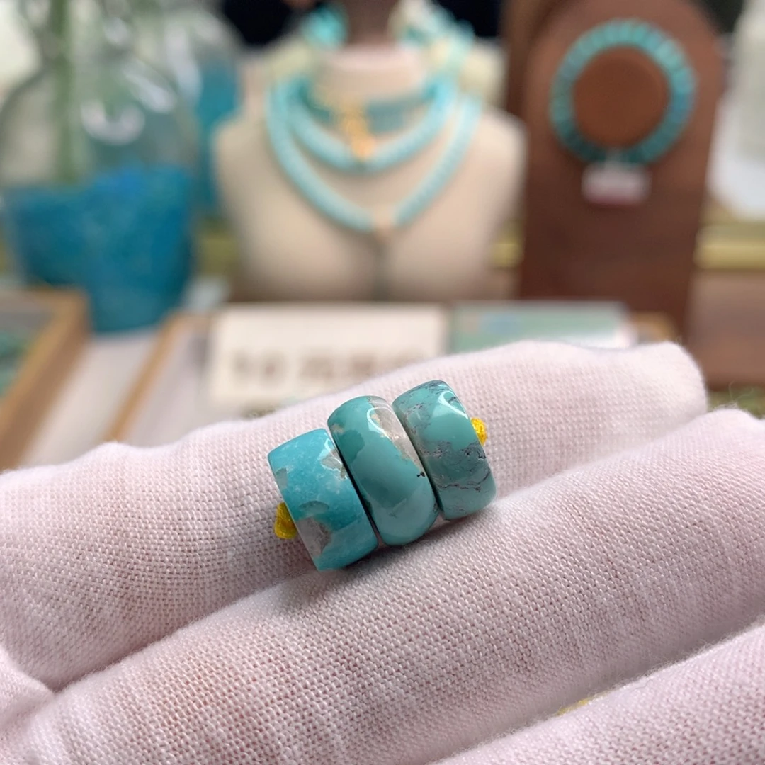 绿松石未镶嵌饰品