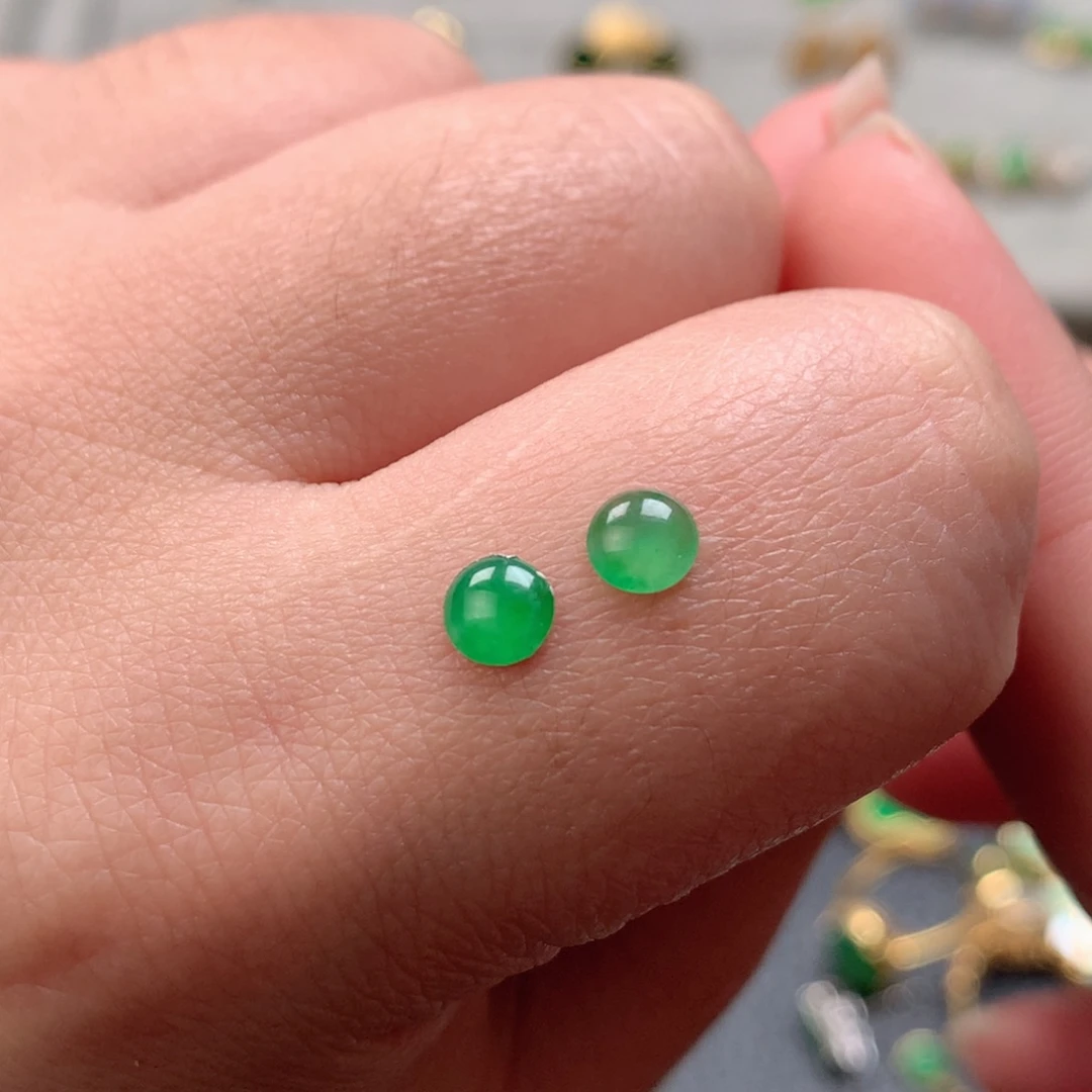 翡翠未镶嵌耳饰翡翠