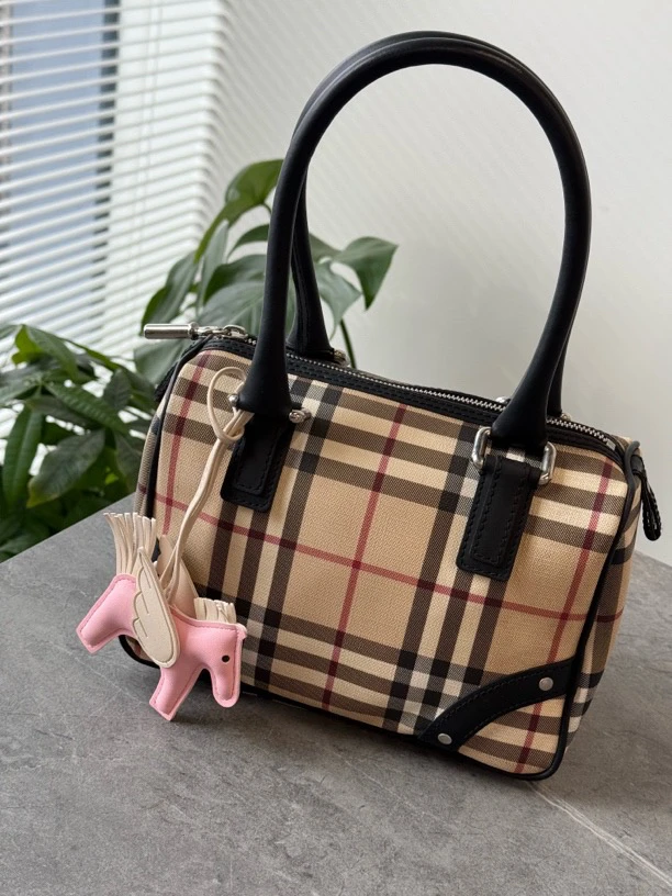 95新 BURBERRY/博柏利 经典格纹长柄波士顿23手提单肩包