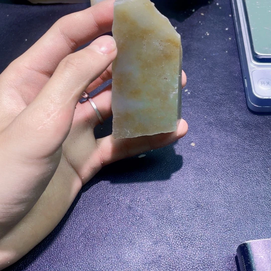 未镶嵌和田玉珠宝半成品