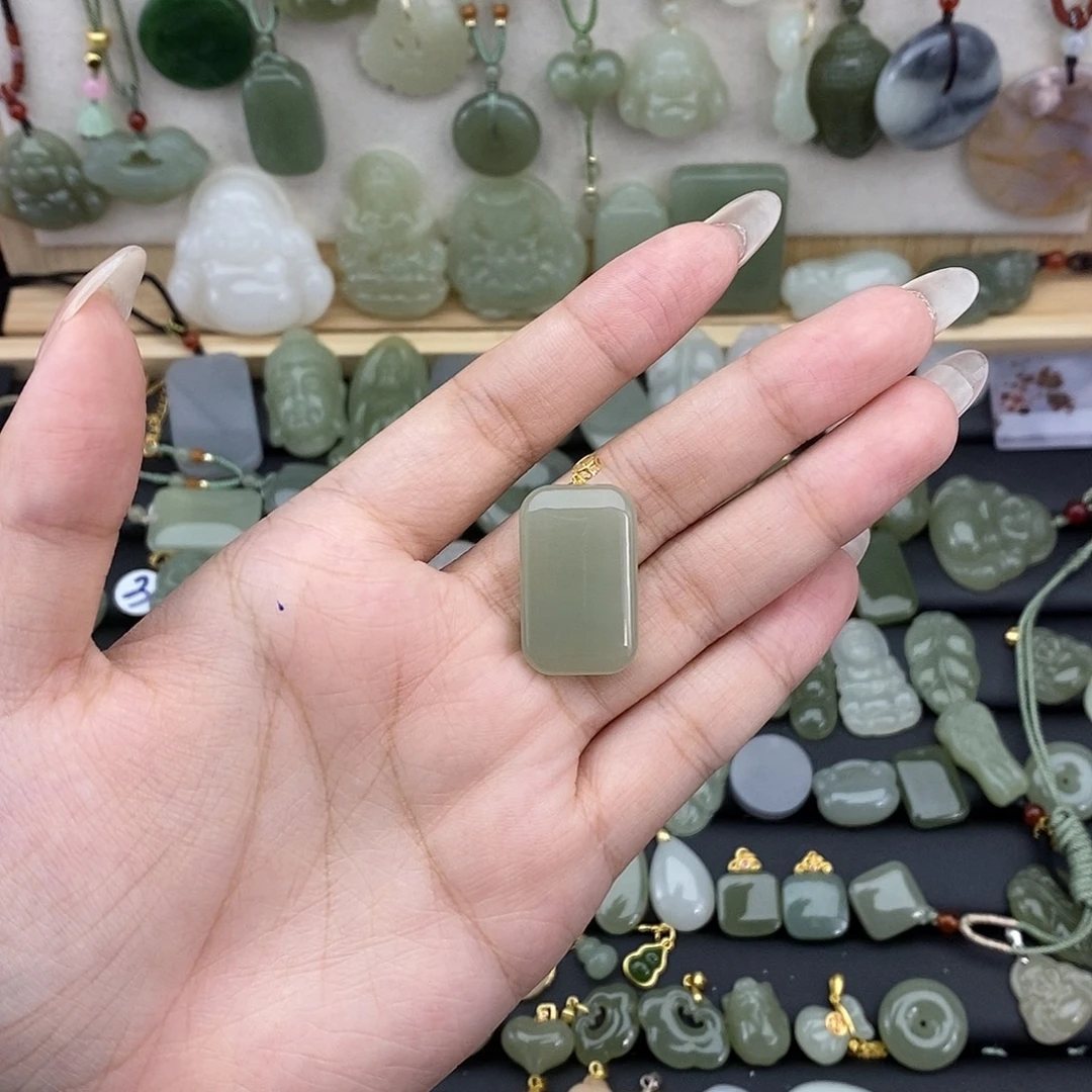 吊坠(不含链)18K金镶嵌和田玉