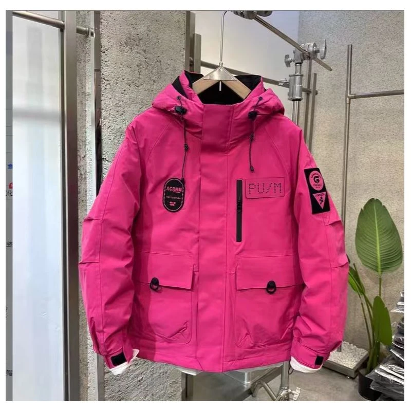 冬季爆款草莓熊男女同款连帽防寒服