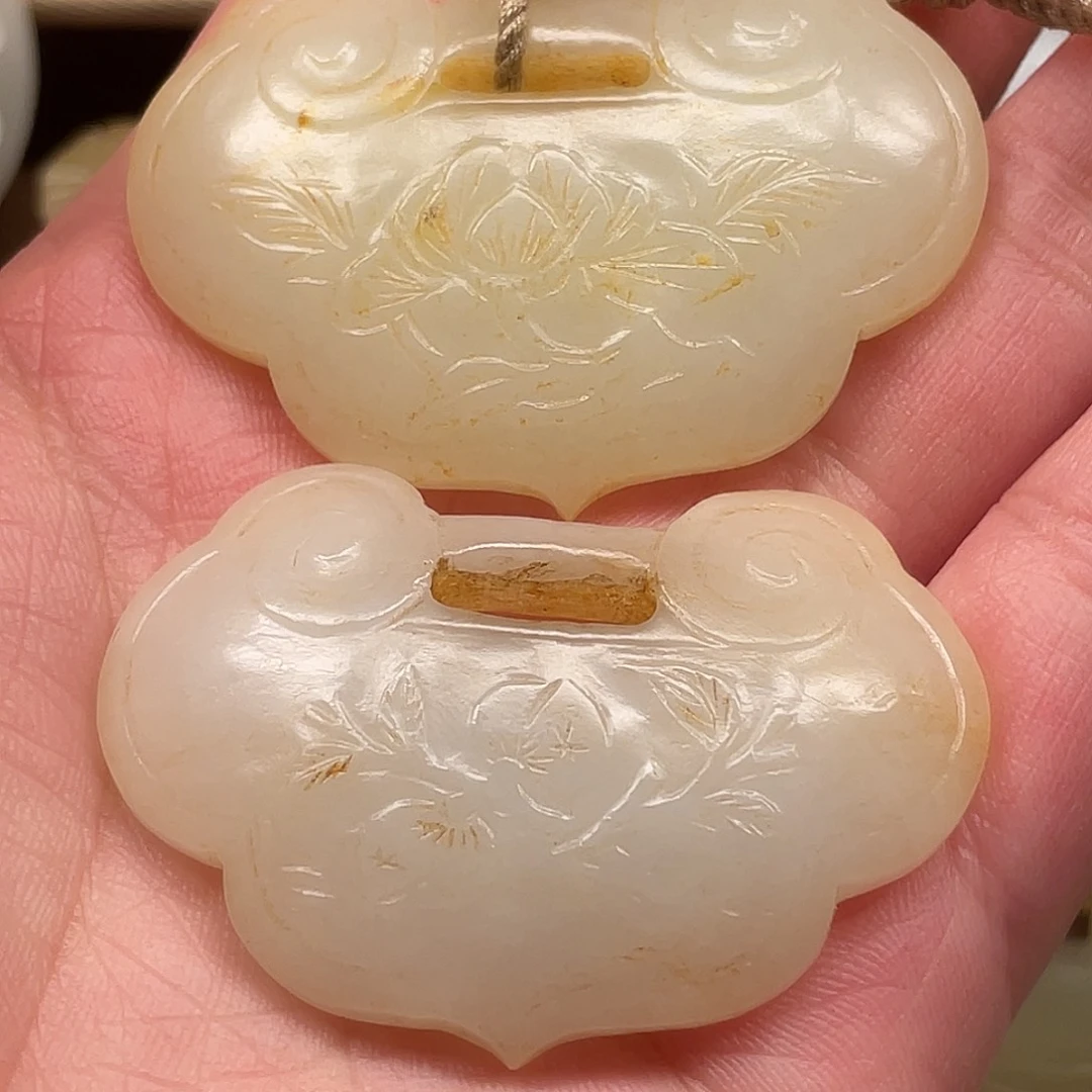 用***6和田玉未镶嵌挂件