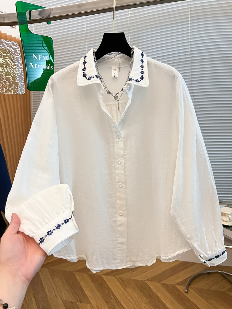 2025秋白色双层棉纱长袖衬衫女宽松文艺百搭刺绣上衣纯棉衬衣
