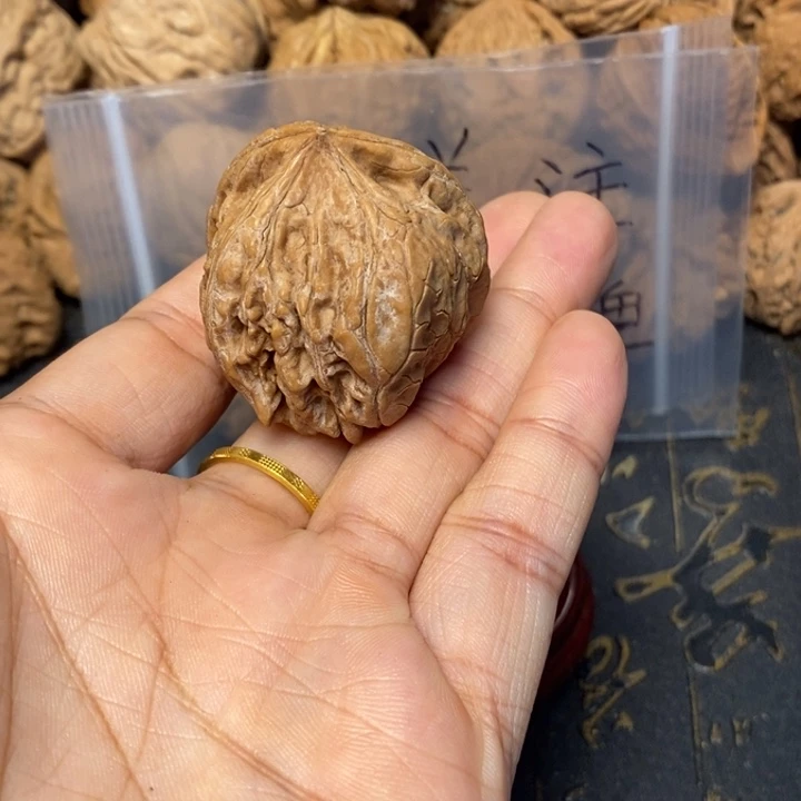 地***干文玩核桃吊坠文玩核桃异形单只