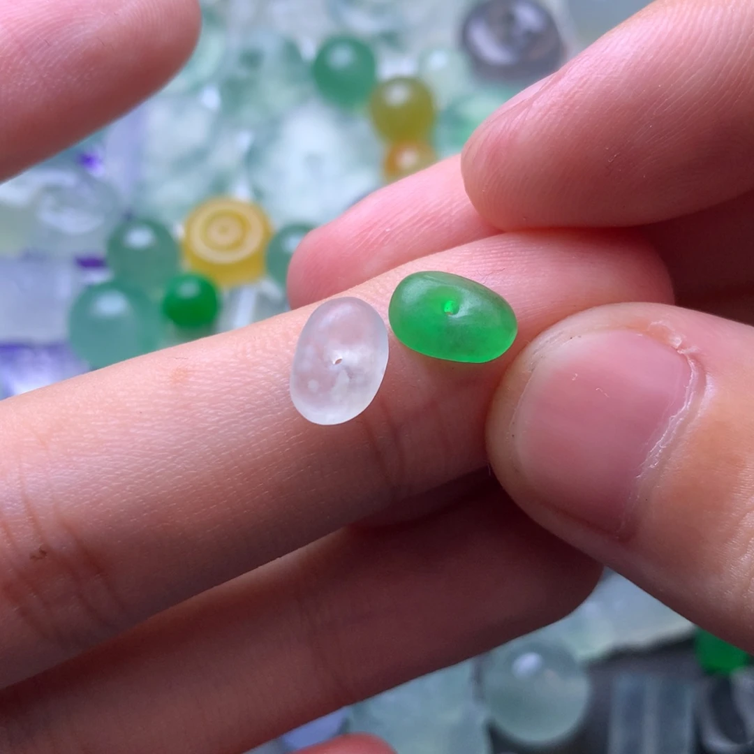 来***气定制翡翠未镶嵌挂件