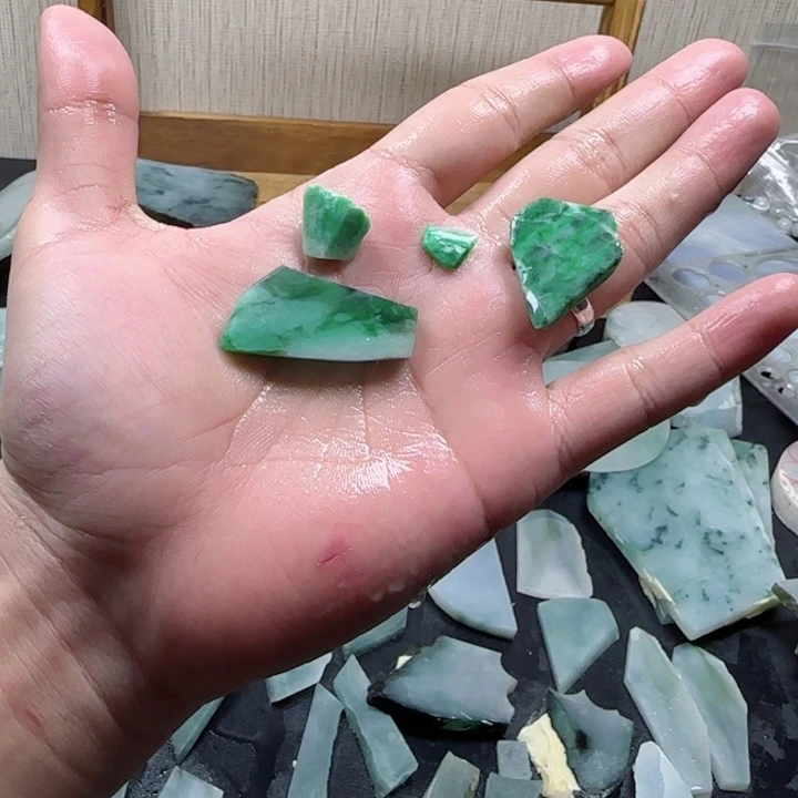 翡翠未镶嵌颈饰纯天然缅甸翡翠