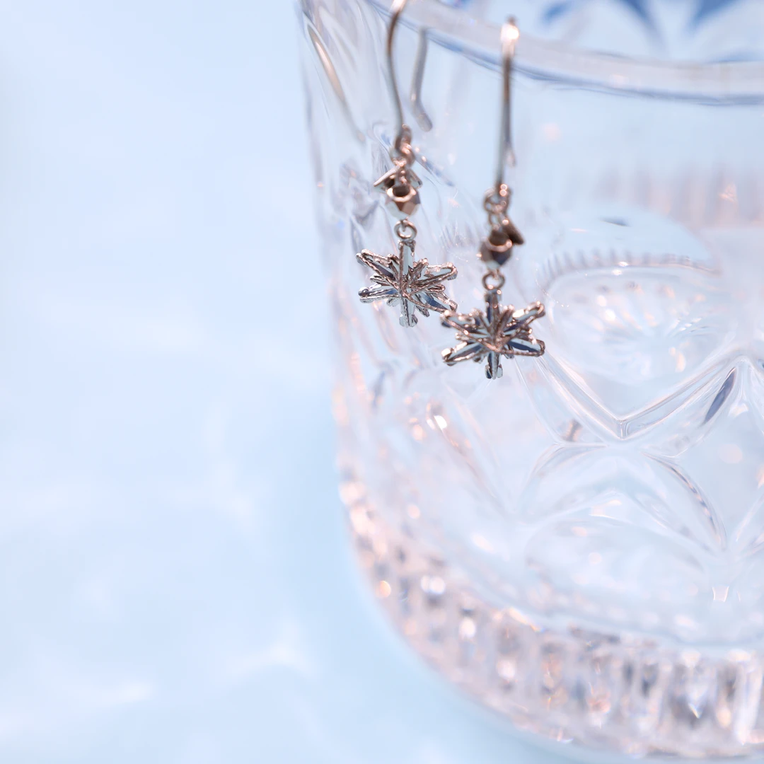 维尔珠宝铂金PT950耳坠六芒星雪花时尚轻奢设计款62013