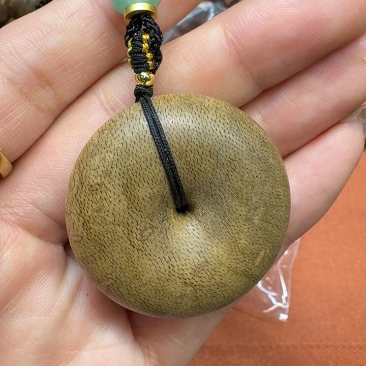 沉香吊坠馨安居沉香定制款