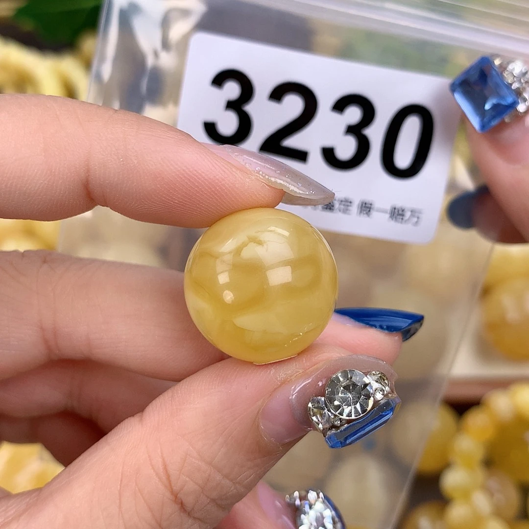 蜜蜡未镶嵌珠宝奇石20.1