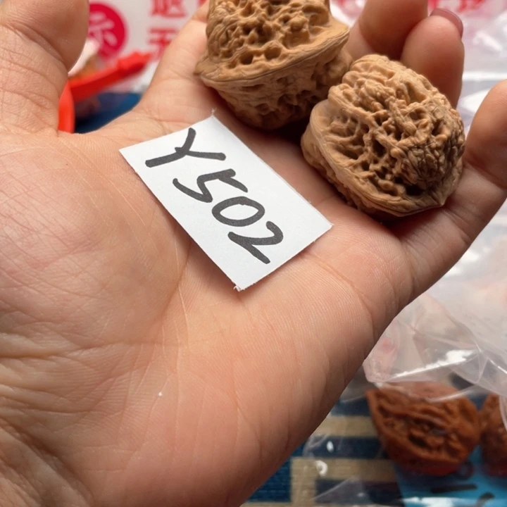 文玩核桃把件将军