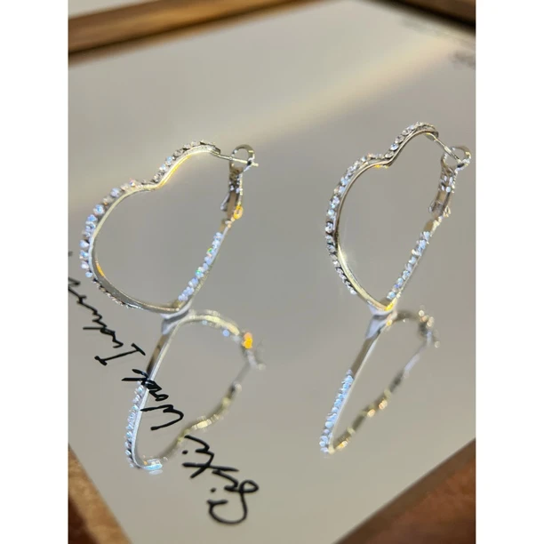 镀白金 银针 大女主爱心 经典耳圈秋冬耳钉E4696