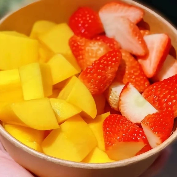 鲜果切 芒果 草莓双拼