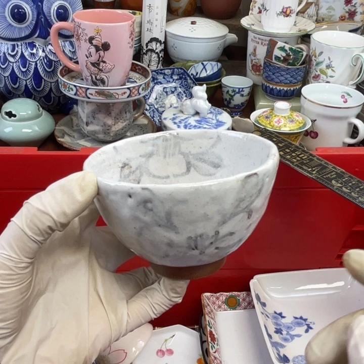 他家瓷器真美…开播了