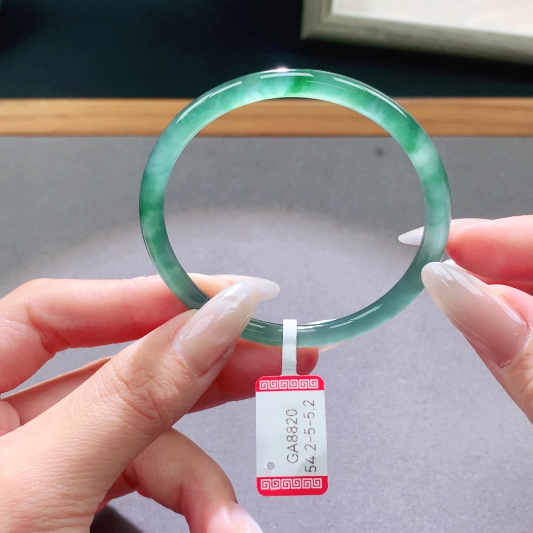 翡翠未镶嵌手镯天然