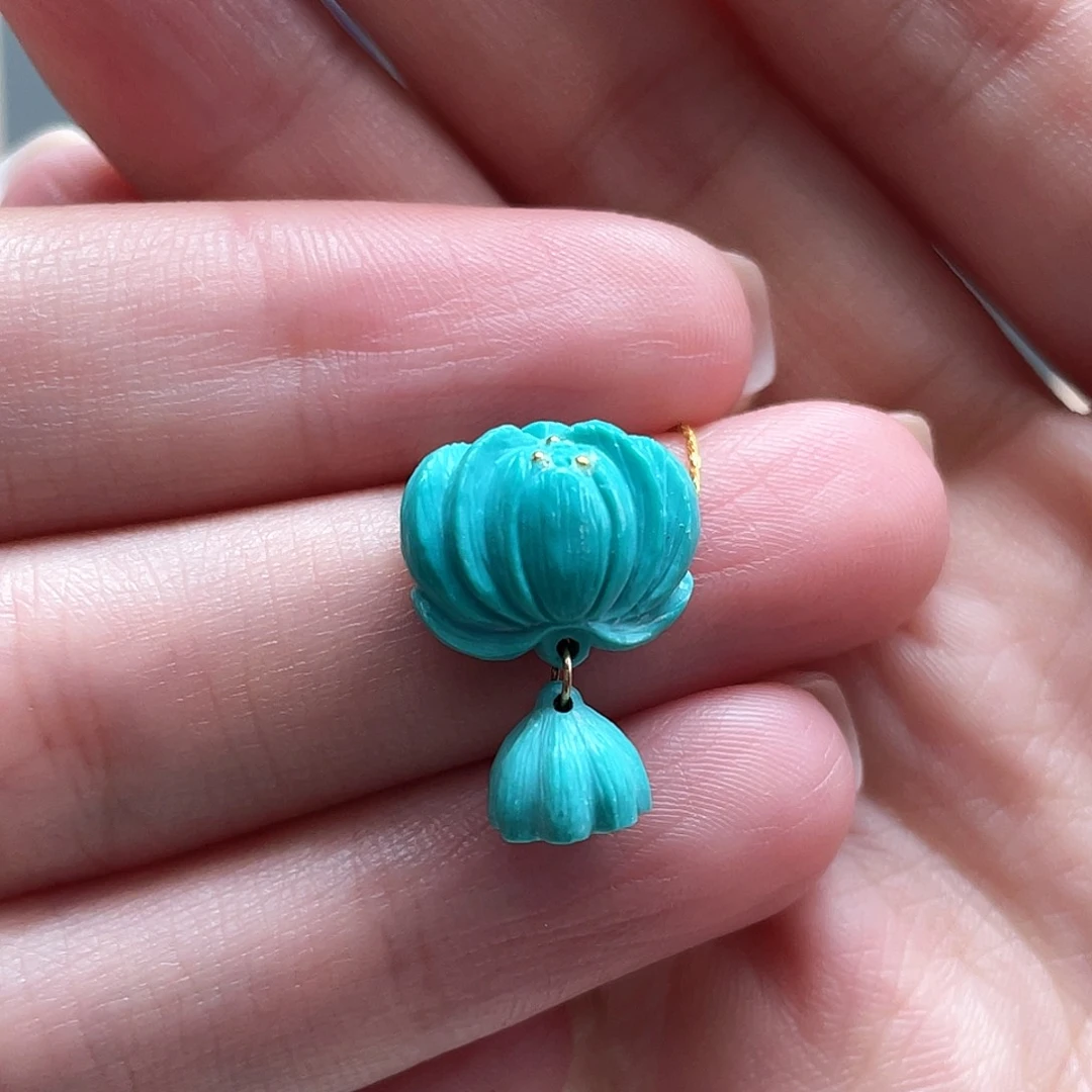 绿松石未镶嵌颈饰