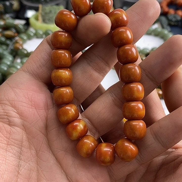 未镶嵌透闪石质玉珠宝奇石