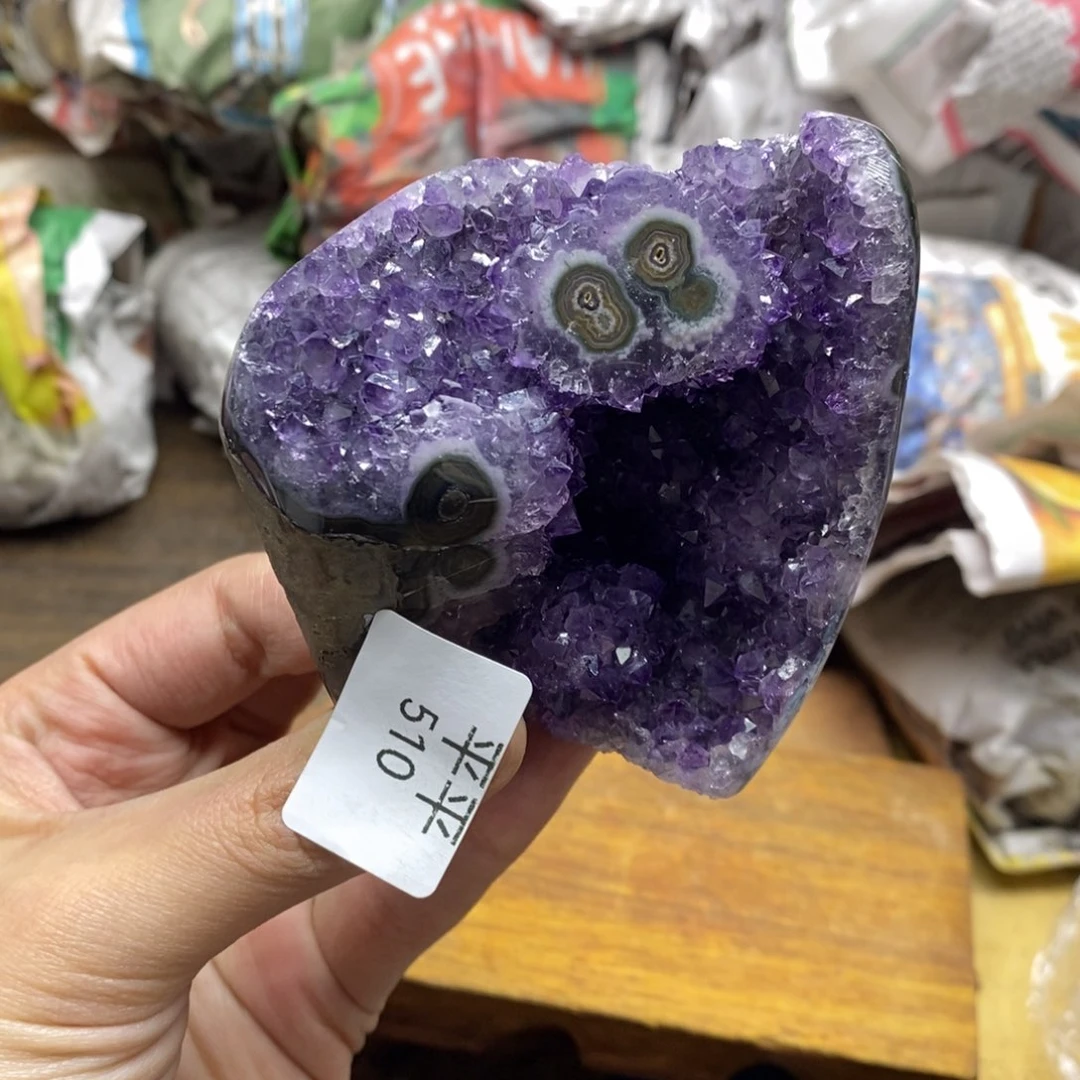 紫晶乌拉圭未镶嵌