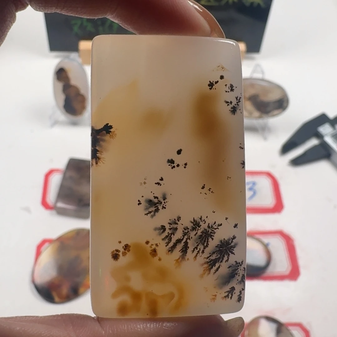 未镶嵌颈饰玛瑙/玉髓