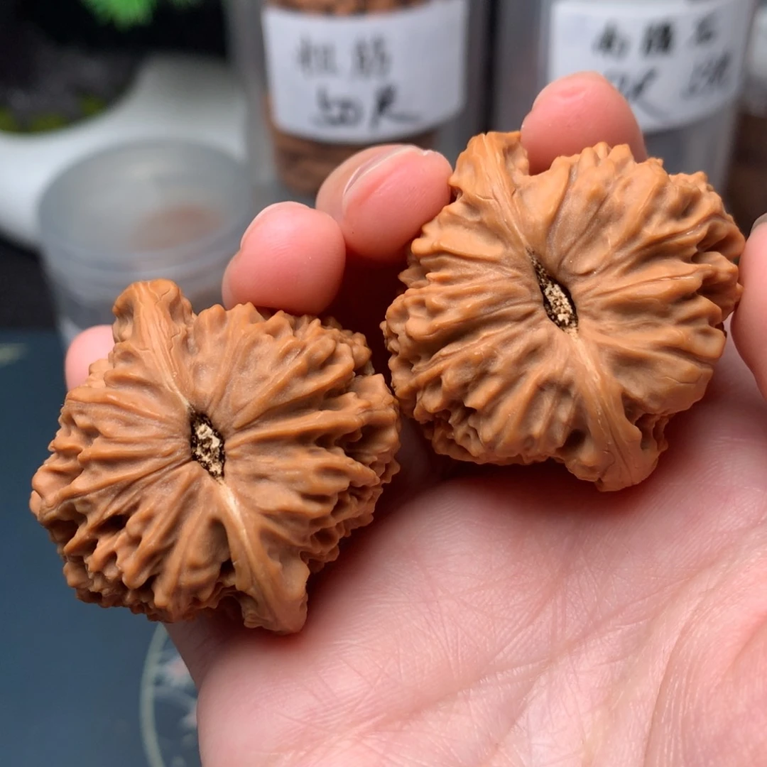 【闪购商品】桃核吊坠41-15390-005