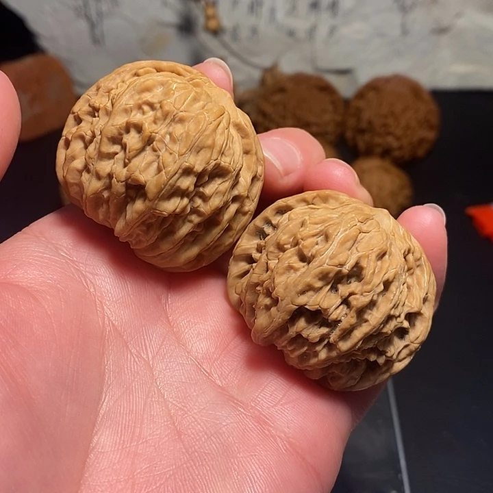 保***王吊坠文玩核桃42正磨