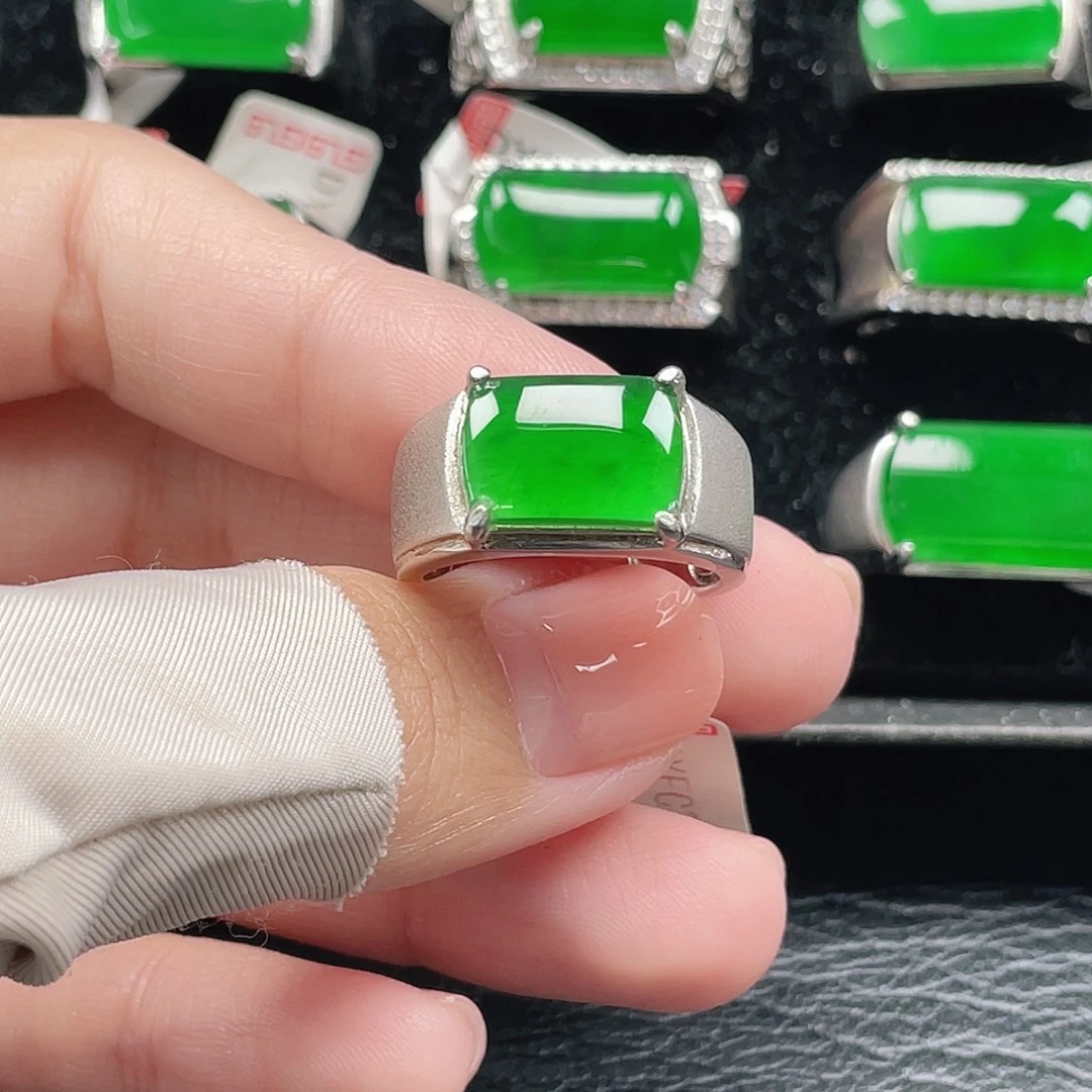 翡翠银S925镶嵌戒指天然A货翡翠没运费险2105