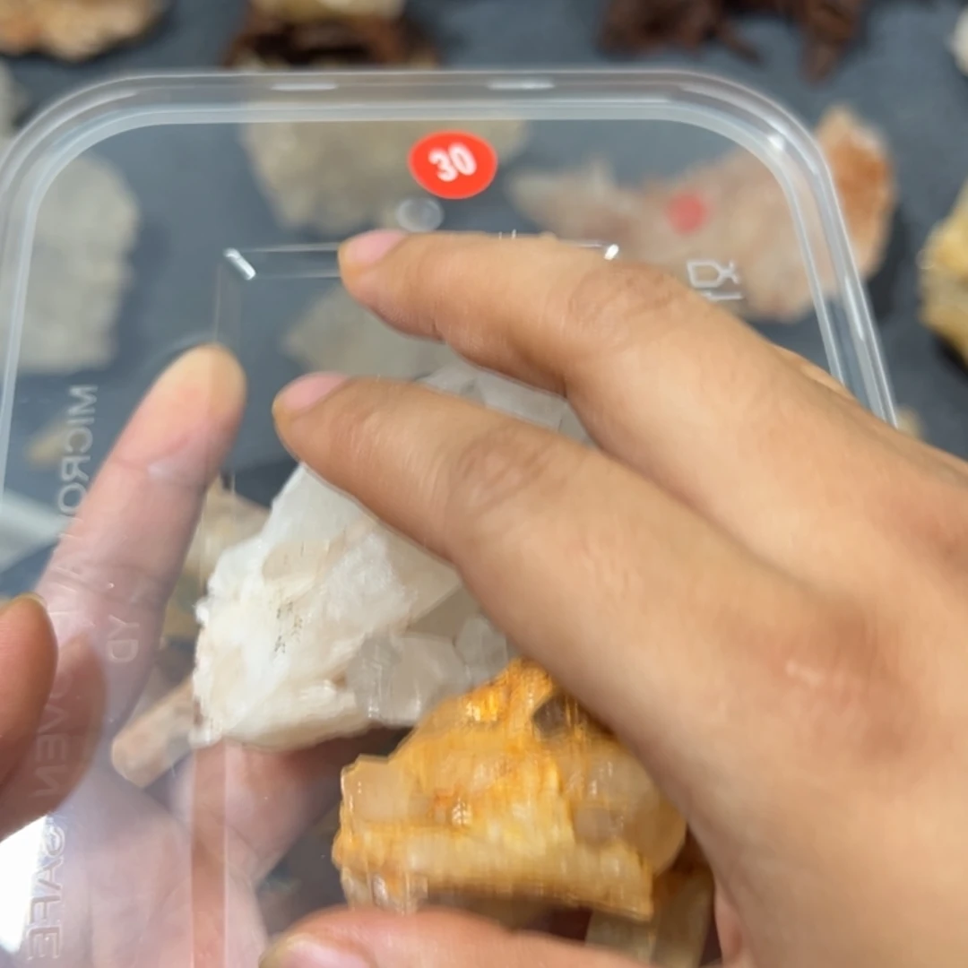 闪****水晶未镶嵌珠宝半成品