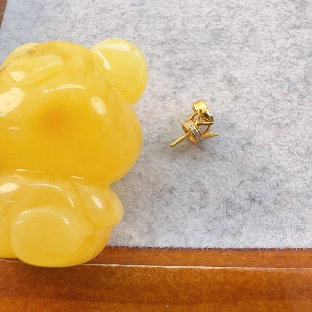 琥珀珠宝奇石未镶嵌小**?