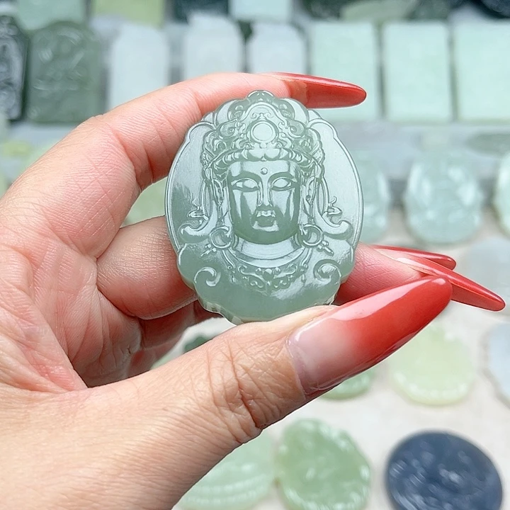 半***茶和田玉未镶嵌颈饰