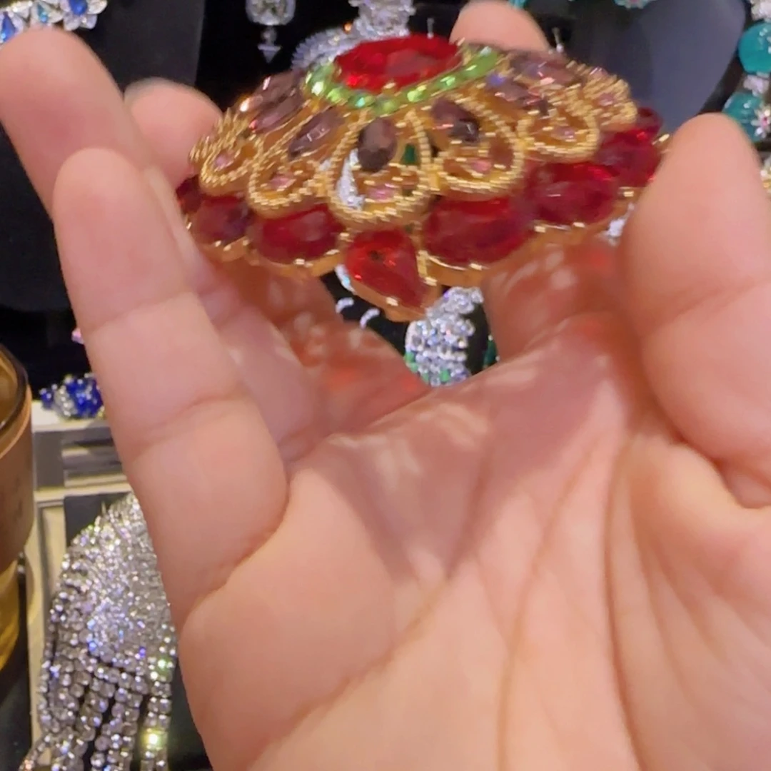 铁合金大理石荣爱心