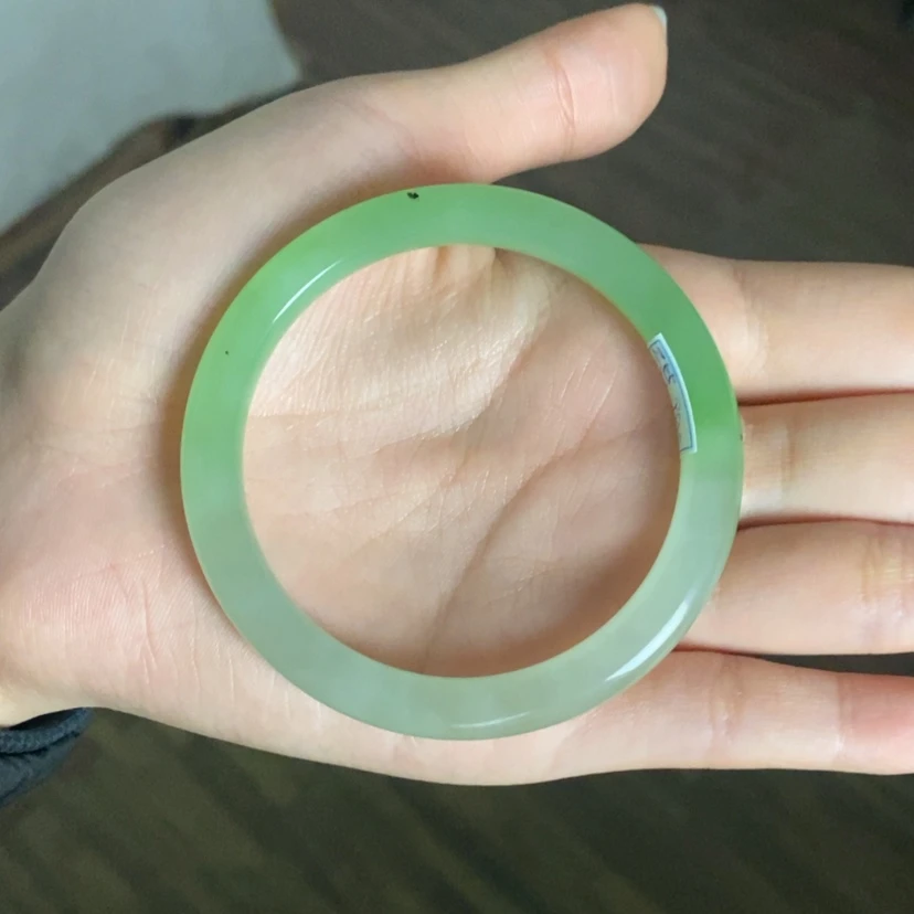 【闪购商品】未镶嵌手镯和田玉（碧玉）