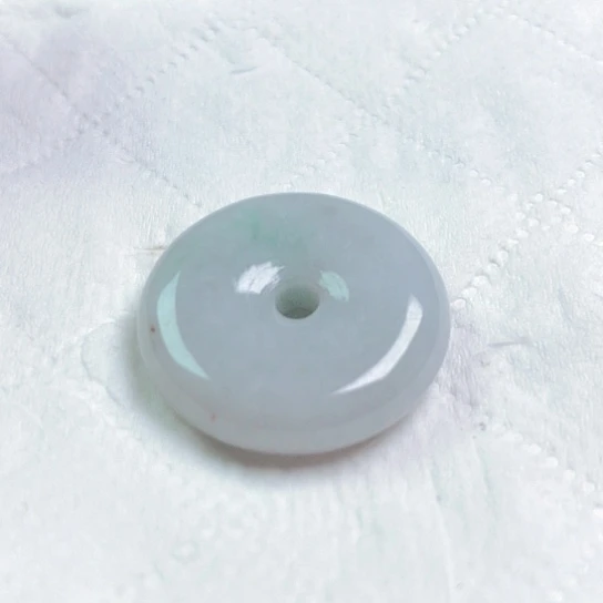 翡翠颈饰未镶嵌普**航吊坠