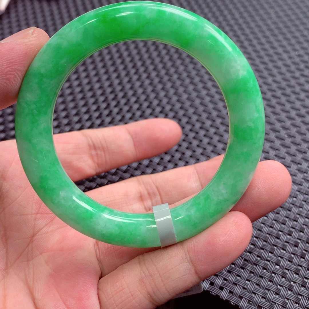 翡翠未镶嵌手镯翡翠