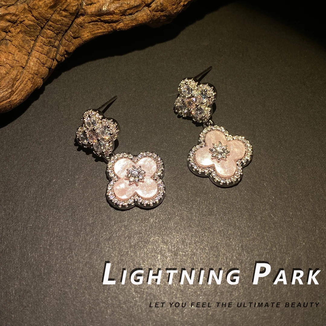 黄铜仿珍珠耳饰 【重工系列】比直播间更惊艳  满钻小草耳钉2294