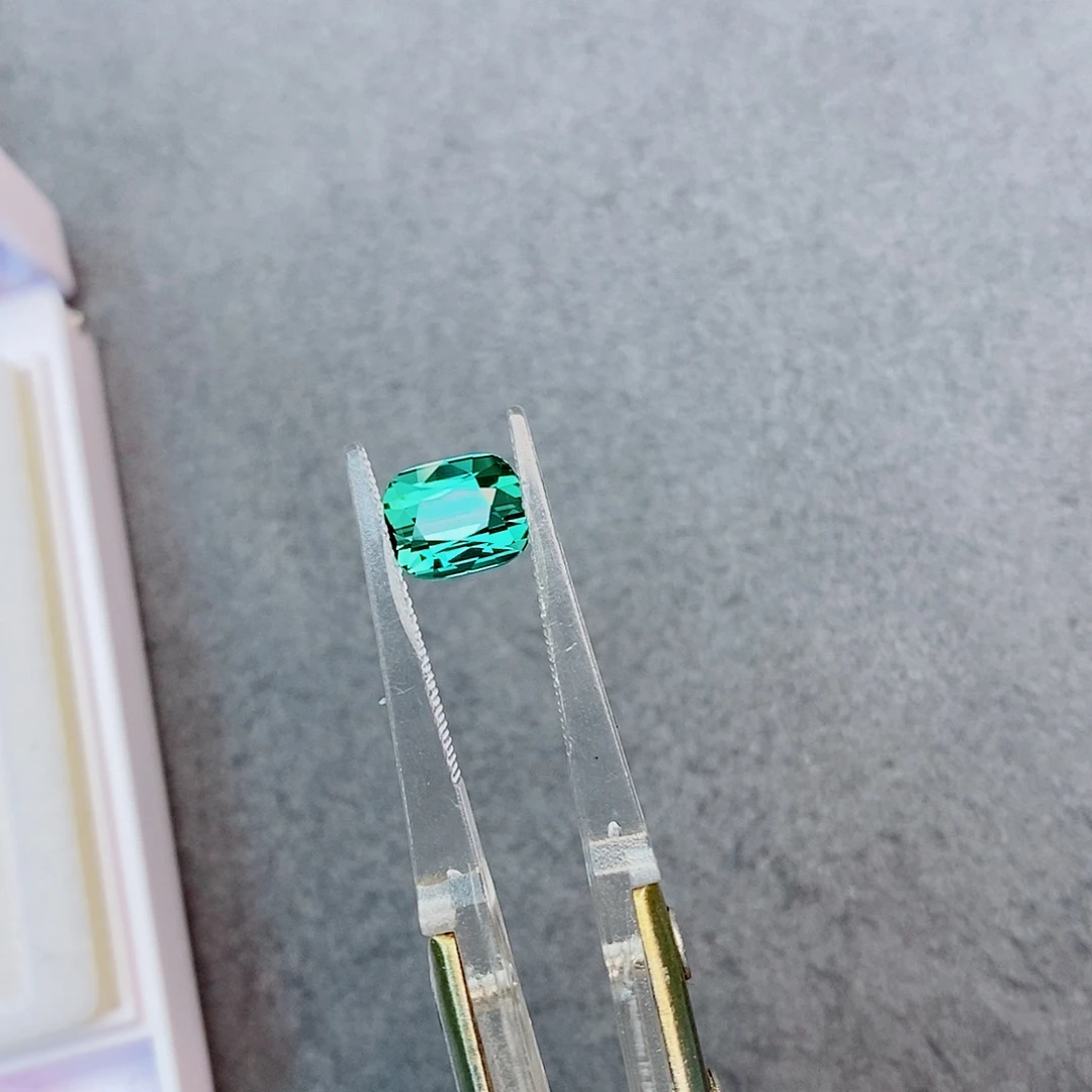 未镶嵌碧玺珠宝半成品1.83ct 拉贡