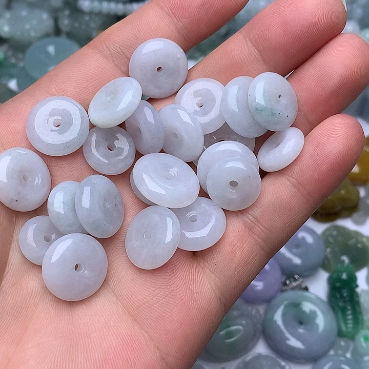 翡翠未镶嵌颈饰天然翡翠