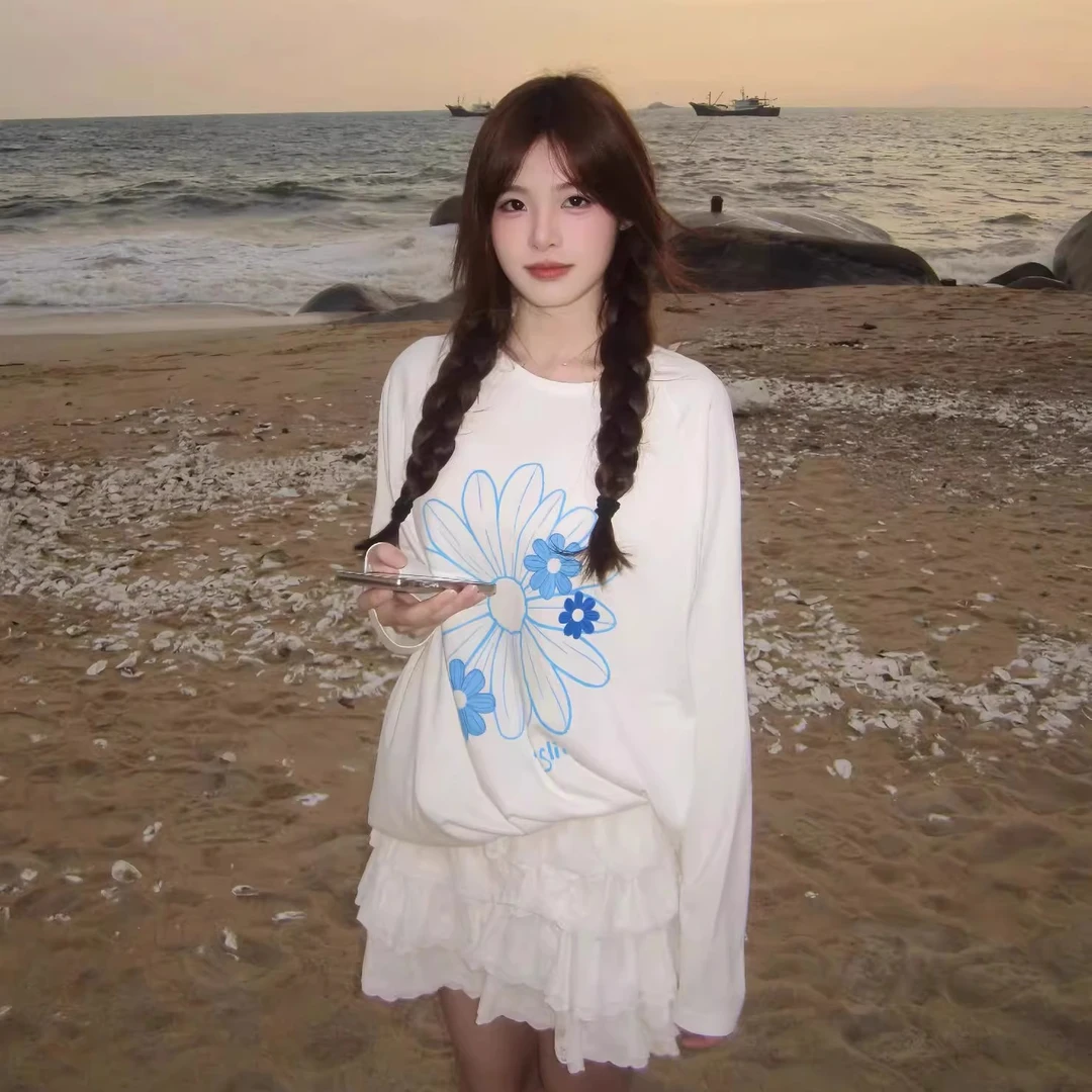 白色圆领花朵印花长袖t恤女春秋新款慵懒风韩版宽松显瘦休闲上衣