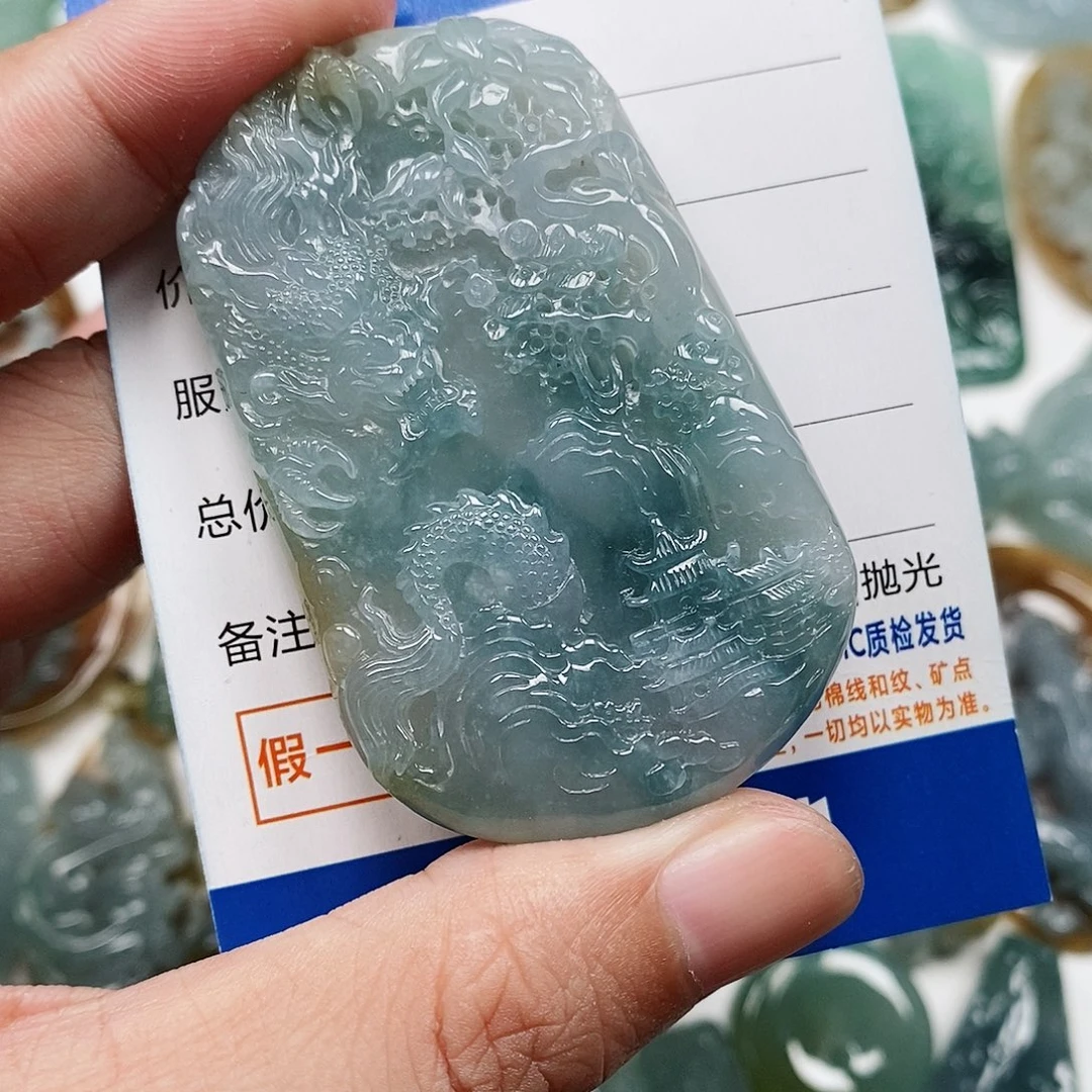 翡翠未镶嵌颈饰山水龙牌