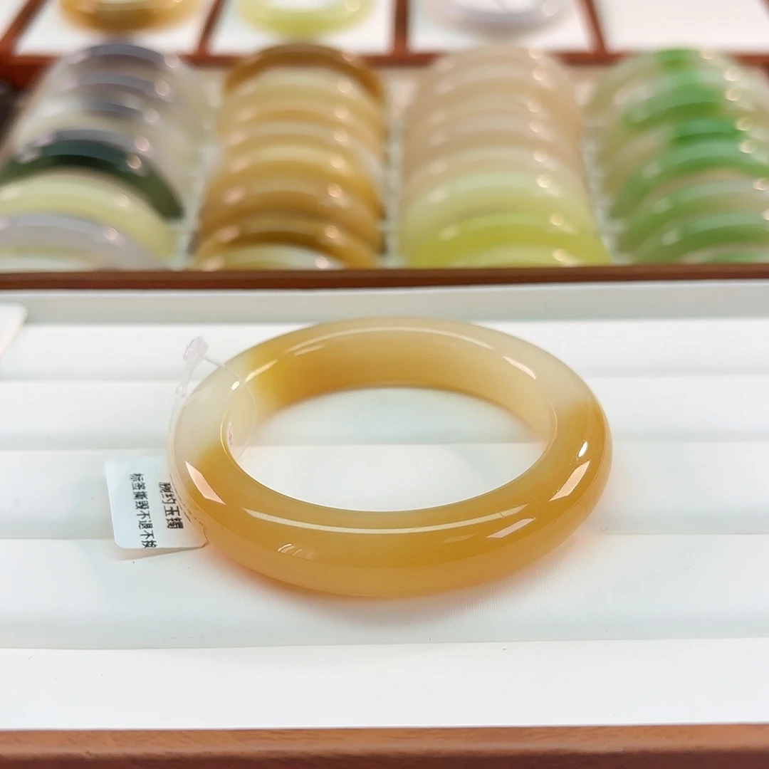 和田玉未镶嵌手镯【亮橘糖色 超级漂亮】