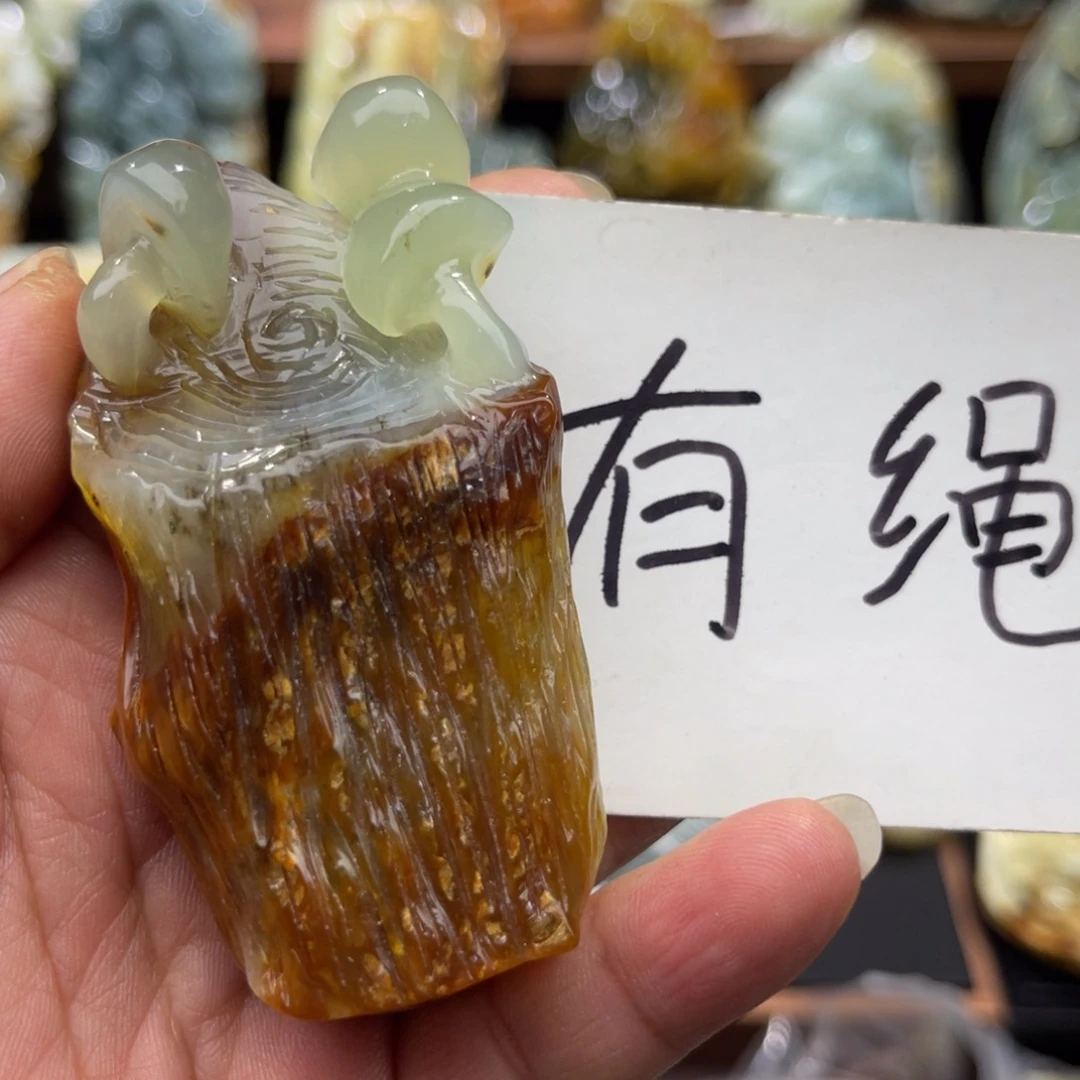 蛇纹石玉未镶嵌吊坠(赠链)