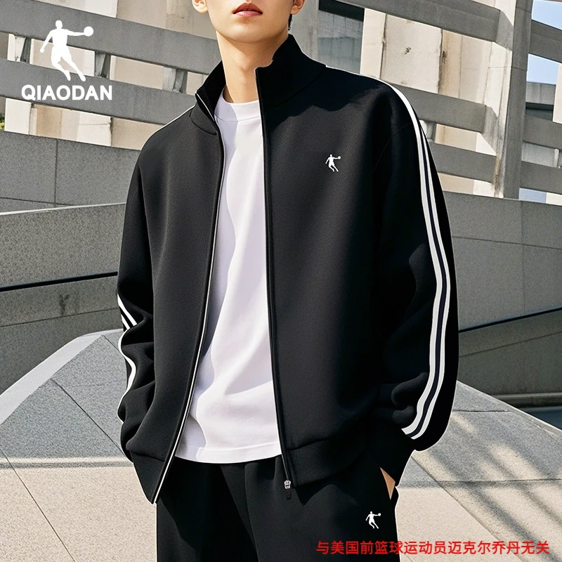 乔丹立领运动外套男2025春季新款户外休闲运动服柔软透气卫衣夹克